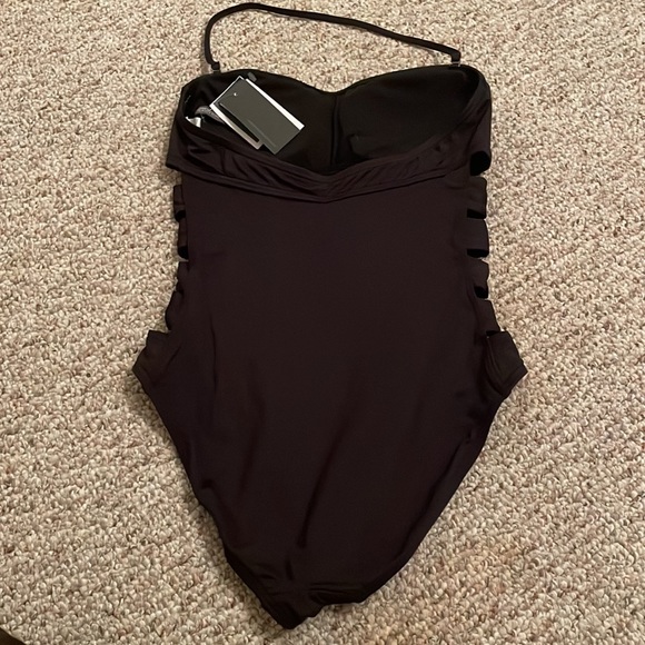 Bathing suit - Picture 4 of 4